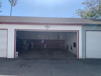 Renting out a garage (only for a car) 2