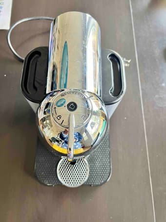 Nespresso VertuoPlus Espresso Machine with Milk Frother 2