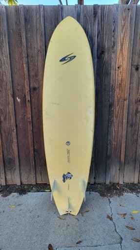 7’2 Surfboard (Fish) 1