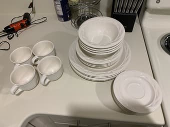 FULL UNUSED CHINA SET 1