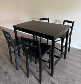 Bar table set with 4 stools 1