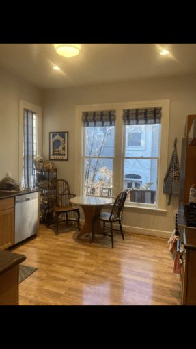 Spacious room in a rare historic Victorian house in downtown Palo Alto 3