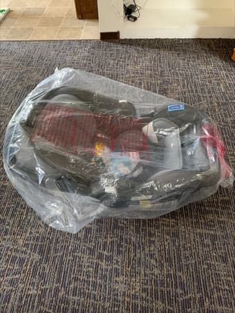 Infant Car Seat with base 1