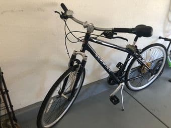 Schwinn Men's Trailway 700c/28" Hybrid Bike 2