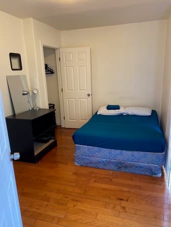 Furnished rom in Menlo Park 2
