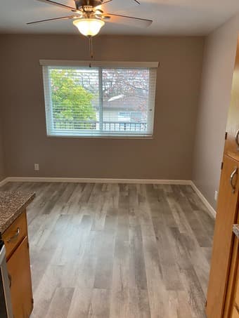 Looking for a roommate starting in March! 3