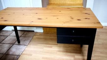 Ikea desk (ARKELSTORP) 1