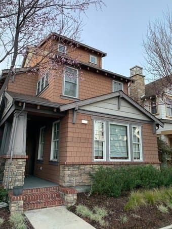 Room in 4 Beds 3.5 Baths House in Menlo Park 3