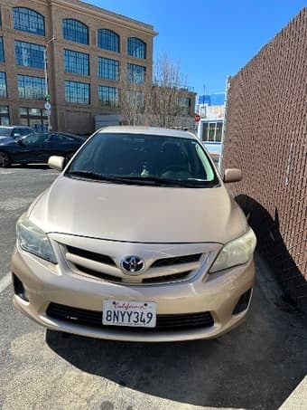 Toyota Corollo LE - 2011 - Great Condition 3
