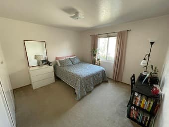 $990 Bedroom Near Downtown Menlo Park 1