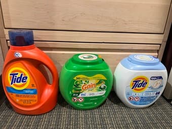 Laundry Detegent(Tide and Gain) 1