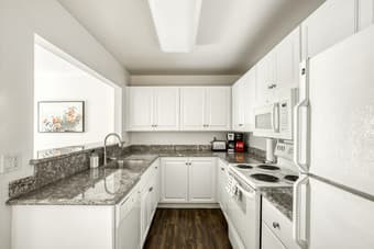 Stanford Oak Creek Apartment, 2B2B, looking for a male roomate 2