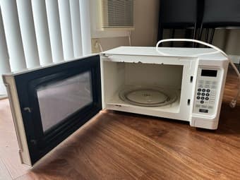Microwave + TV 2