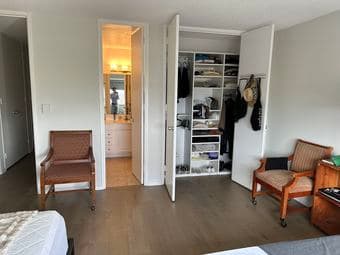 Private room in 3B/2B with A/C 5 min walk from campus April/May movein 2