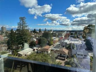 Private room in 3B/2B with A/C 5 min walk from campus April/May movein 3