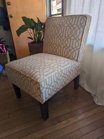 Accent chair 1