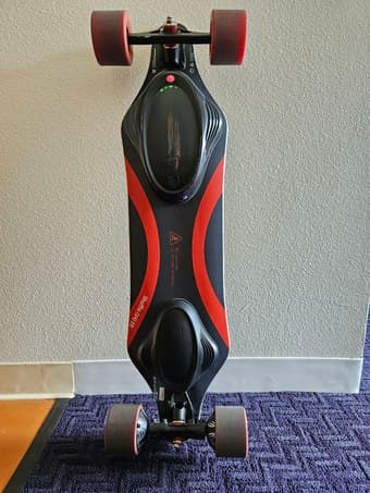 Selling Meepo V4 Shuffle Skateboard (Extended Range) 3