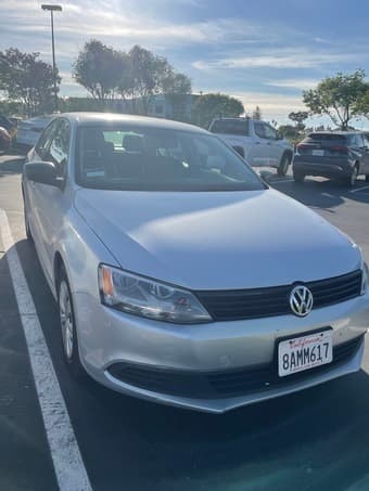 Renting 2013 Volkswagen Jetta 1