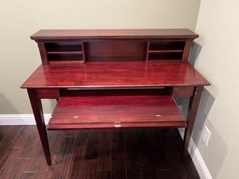 Desk with Hutch 1