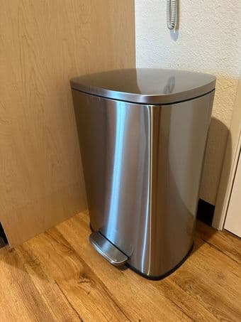 Metal Trash Can - Qualiazero 13.2 Gallon 1