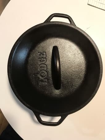 lodge cast iron pot 1