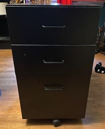 Rolling drawer/file cabinet fits under table 1