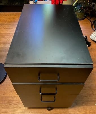 Rolling drawer/file cabinet fits under table 3
