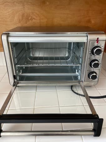 small oven w/built in airfryer 1
