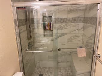 Private Bedroom in 3bd/2ba EPA Home! 2