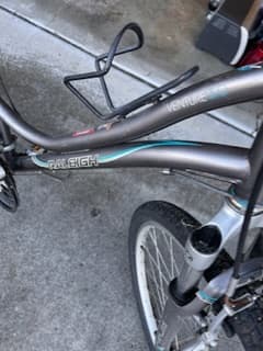 Raleigh Venture 3.0 Small Bike 1