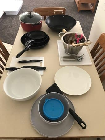 Urgent: Several pieces of kitchen stuffs 1