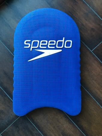 Speedo kickboard 1