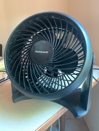 Honeywell Turbo Force Power Fan (3 speeds) 1
