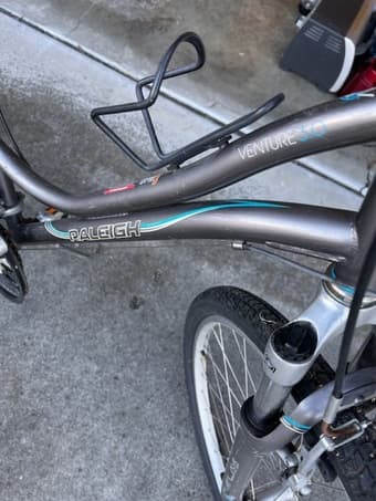 Raleigh Venture 3.0 Small Bike 1