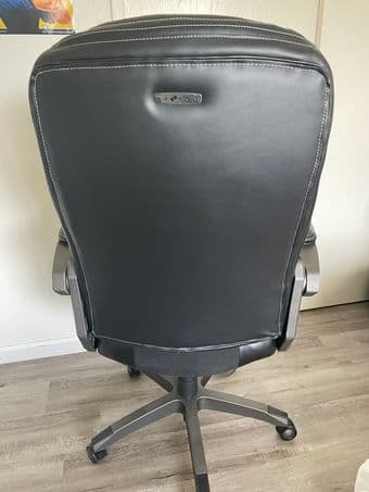 La-Z-Boy Executive Office Chair 2
