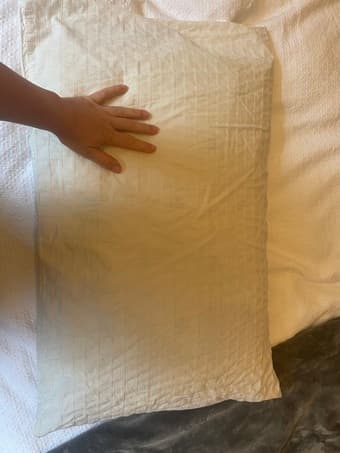 Pillows in different sizes (for bed with sheets) 3