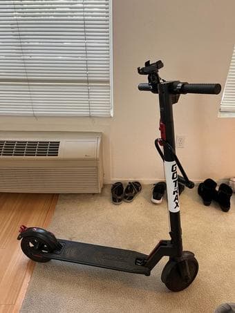 Gotrax GXL V2 Electric Scooter (lightly used) 1