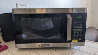 Selling microwave 1