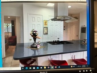 A furnished blight room for renting 6/20/2023-7/31/2023 3