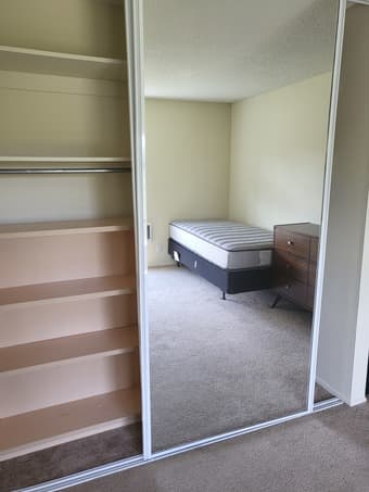 Fully Furnished apartment in Oak Creek Palo Alto 2