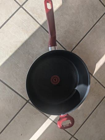 New: T-fal 10 inch non stick pan 2