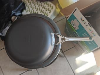 Brand new - Calphalon Classic Hard-Anodized Nonstick Cookware, 12" 2