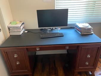 Executive desk 1