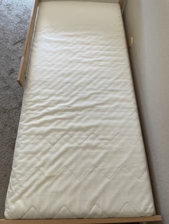 Kids bed with mattress 2