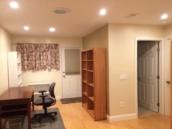 Large Size Master Room with private Entrance in Palo Alto, 8/1, 1