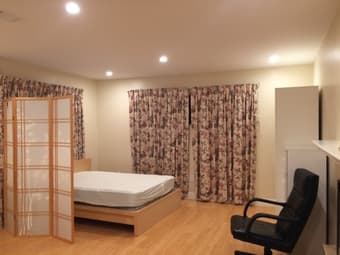 Large Size Master Room with private Entrance in Palo Alto, 8/1, 2