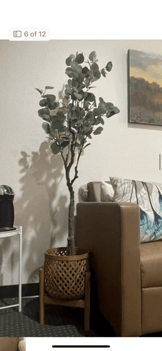 Artificial tree 1