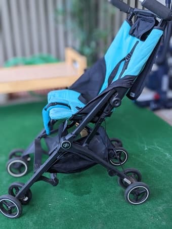 Foldable compact GB Pockit stroller 1
