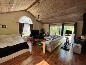 amazing 1Bed1Bath unit in the hills close to campus 2