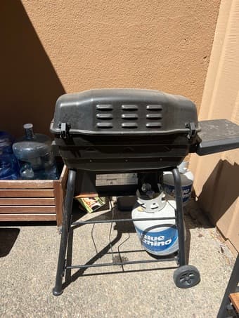 Selling two BBQ grills for 2